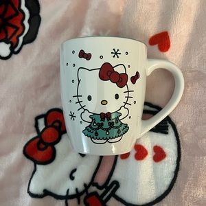 Hello kitty Christmas mug new